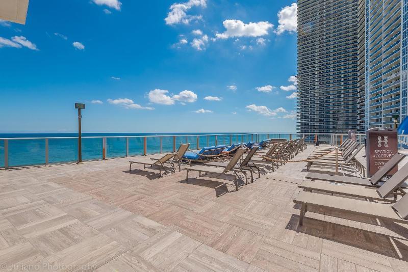 Apartahotel Luxury Beverley Beach