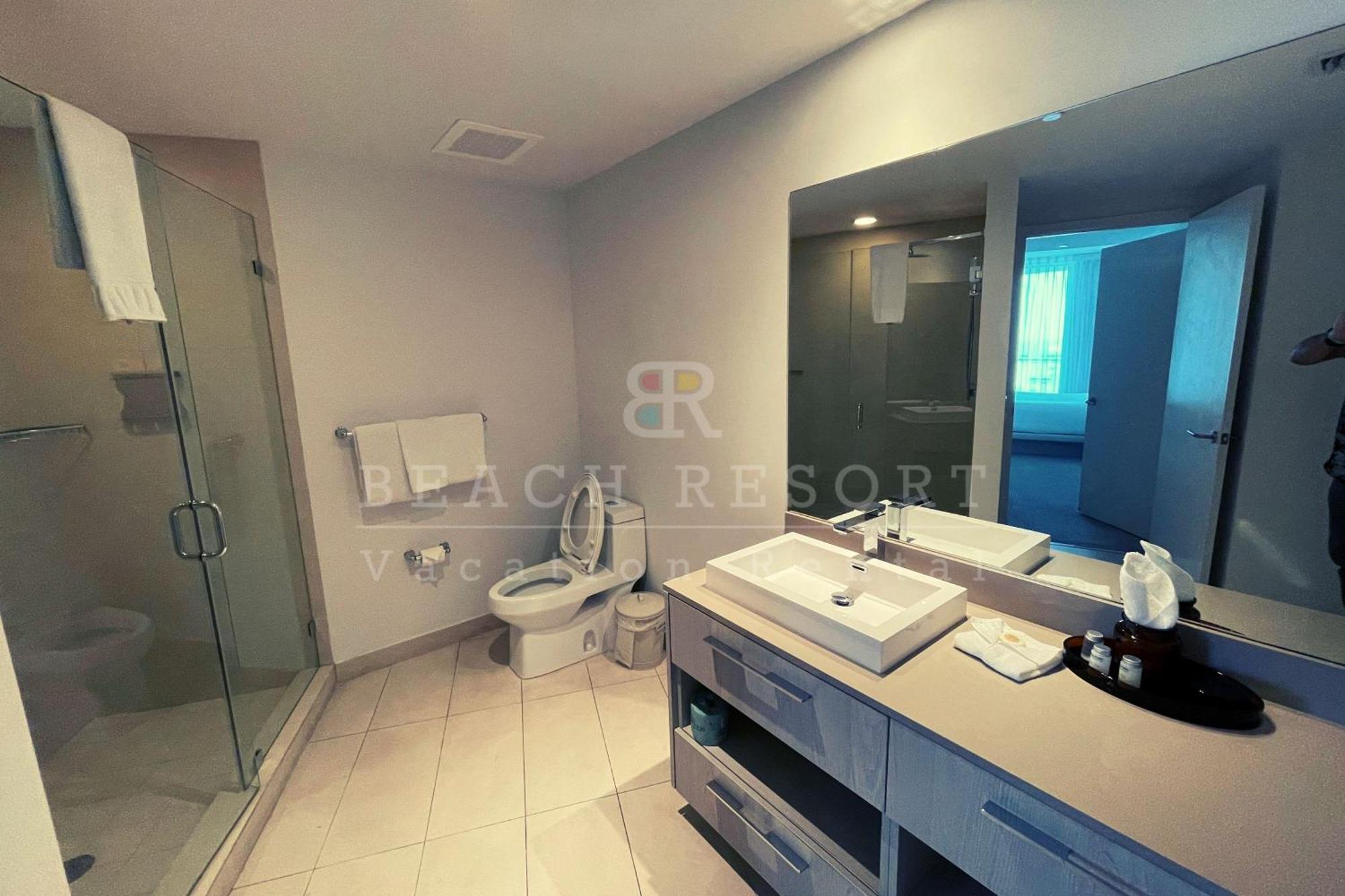 Luxury Apartahotel Beverley Beach