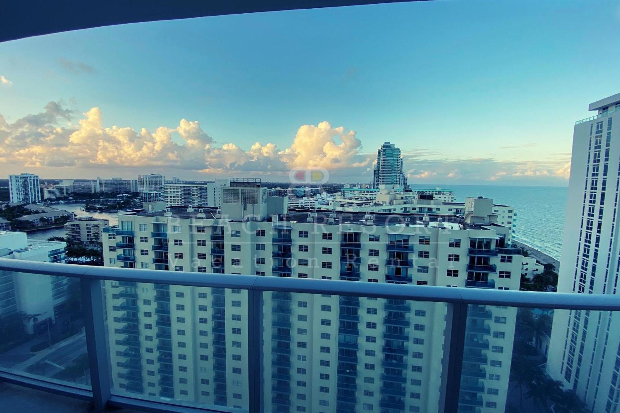 Luxury Apartahotel Beverley Beach
