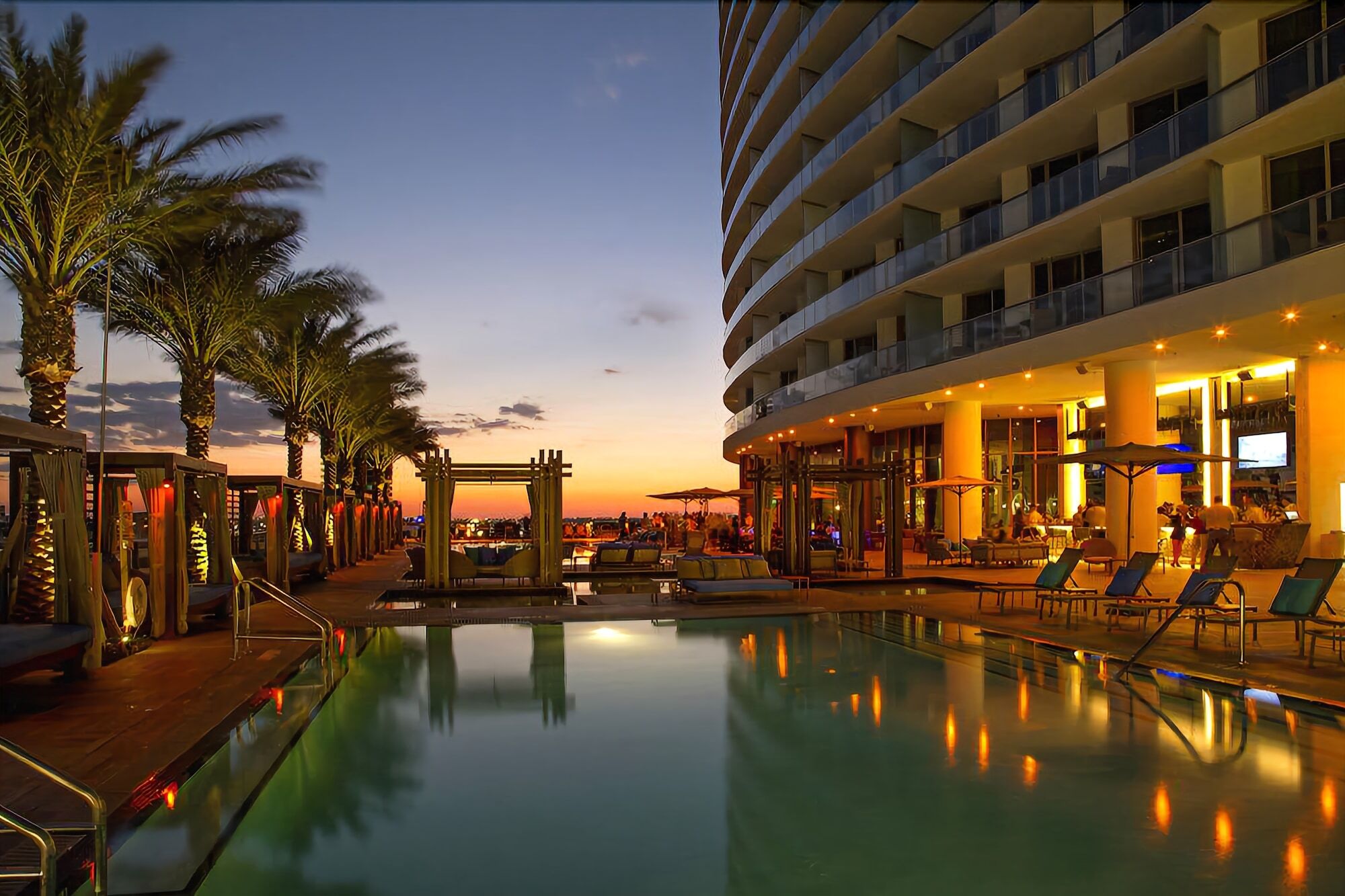 Luxury 4* Beverley Beach
